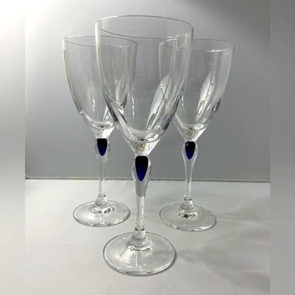 3 Cristal D'Arques Durand Venise Saphir Wine Drinking Glasses EUC‎ - Picture 1 of 6